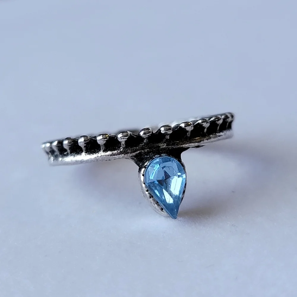 Blue Teardrop Rhinestone Dainty Silver Tone Crown Ring Size 5¾